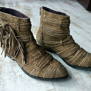 *NEW* FREE PEOPLE Distressed Fringe Ankle Boots
